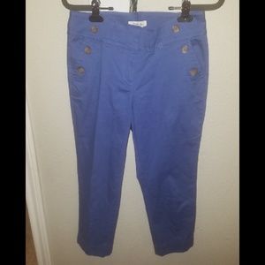 White/Black crop pants